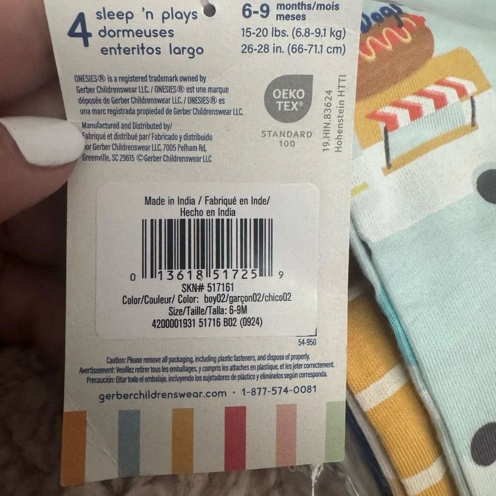 Onesies Brand Baby Boys 4 pack Sleep n’ Play 6-9 months